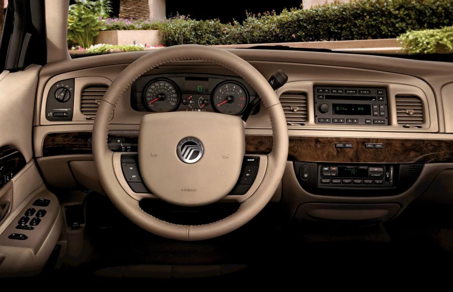 Mercury Grand Marquis 2005 года  (фото 4 из 30)